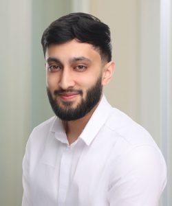 Humzha Ayub - Machins Solicitors